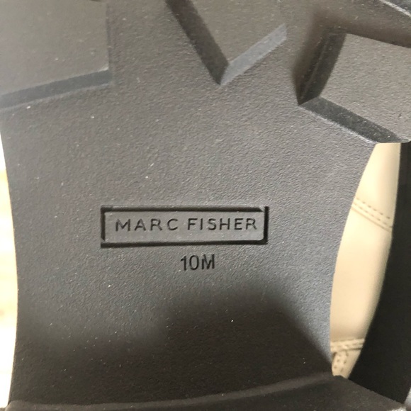 NWT Marc Fisher Amita Lace-Up Lug Boot - Picture 8 of 9